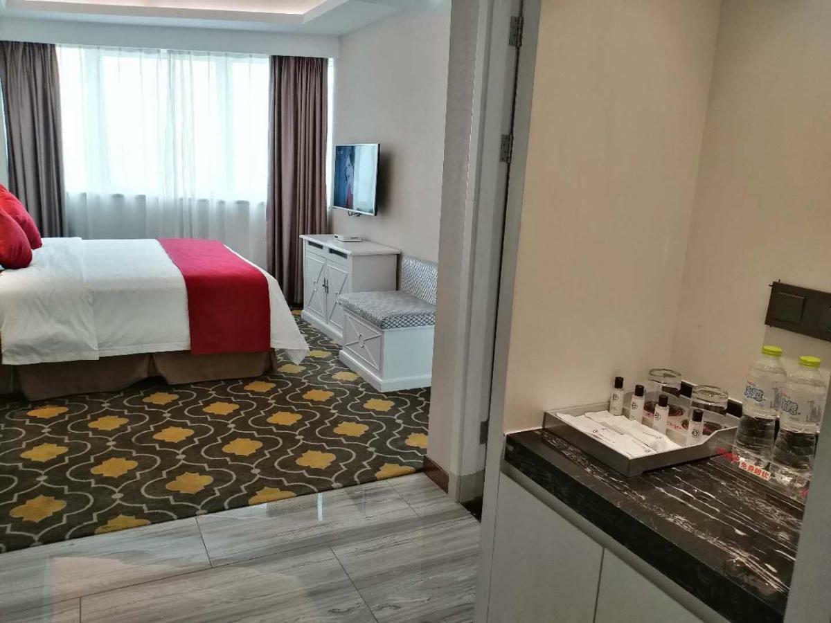 Ramada Encore Wyndham Nanning City Center Qingxiu Экстерьер фото